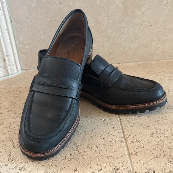 Madewell Black Leather Loafers - Picture 8 of 9